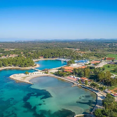 6 Bedroom In * Babici